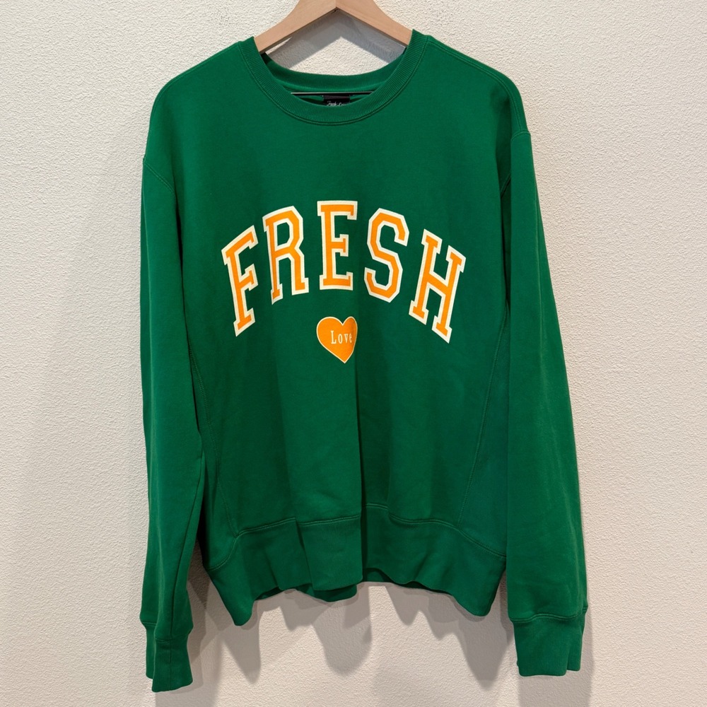 FRESH LOVE Women Sweatshirt Large Collegiate Streetwear Retro Graphic Crewneck